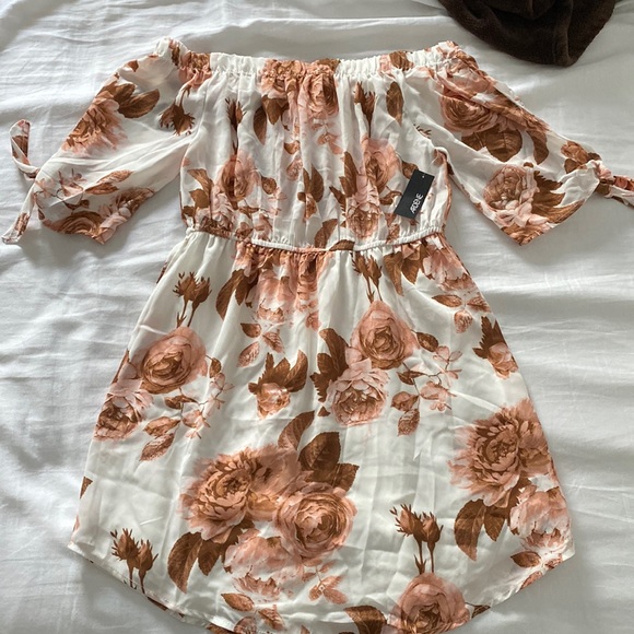 Floral dress - Picture 1 of 2